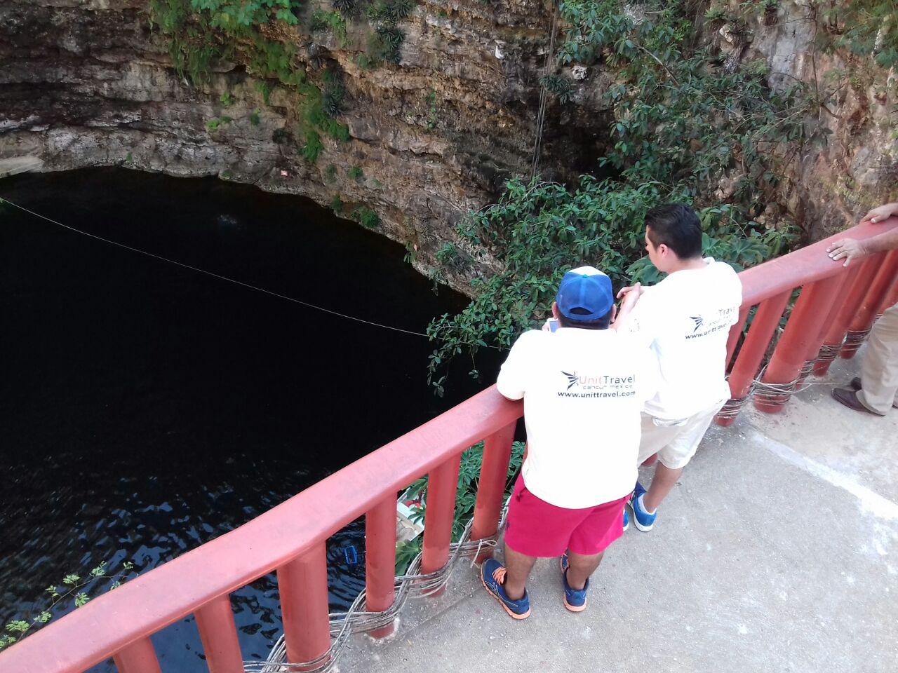 Visiting the Mayan community and its temples